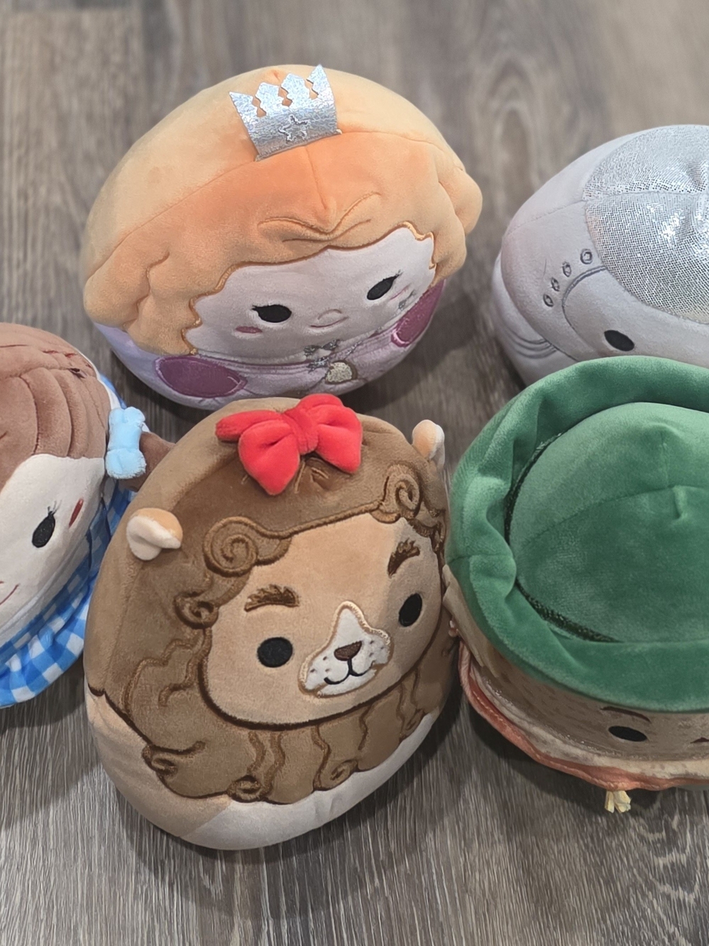 Squishmallows Wizard of Oz Lot of 5 Dorothy Glinda Tin Man Lion Scarecrow 8" - Picture 4 of 9